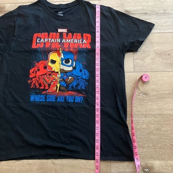 Funko Pop Captain America Tee | Large - Picture 5 of 7